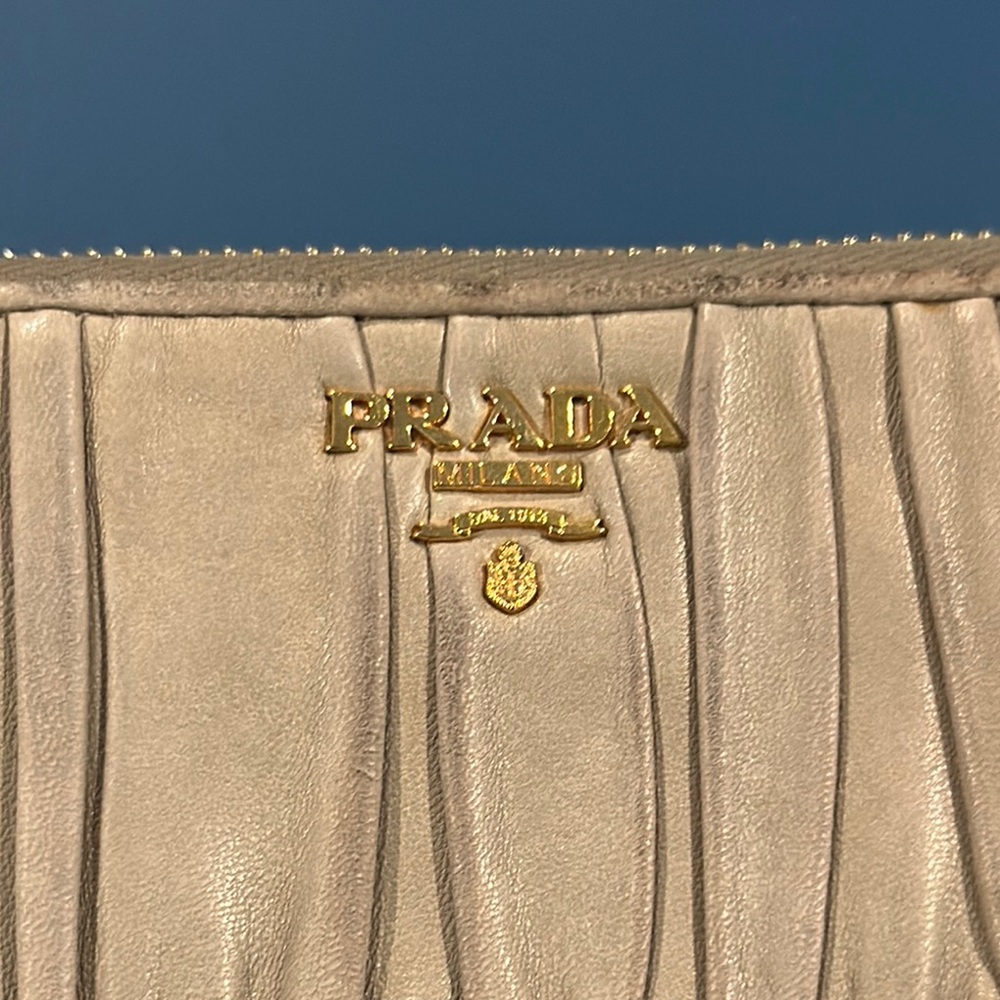 Prada Tan Leather Wallet with Elegant Ruched Design - Picture 2 of 10